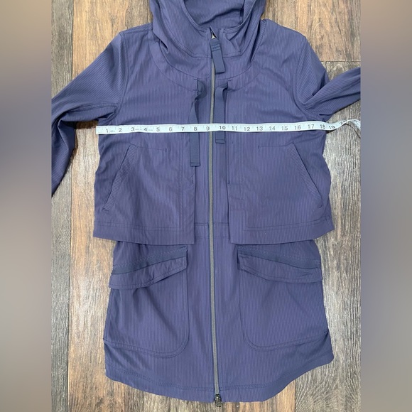 LULULEMON Yogi Anorak Jacket Hooded Size 4 Indigo Blue Stripe - Picture 7 of 10